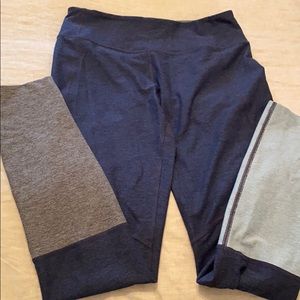 Outdoor Voices dipped leggings